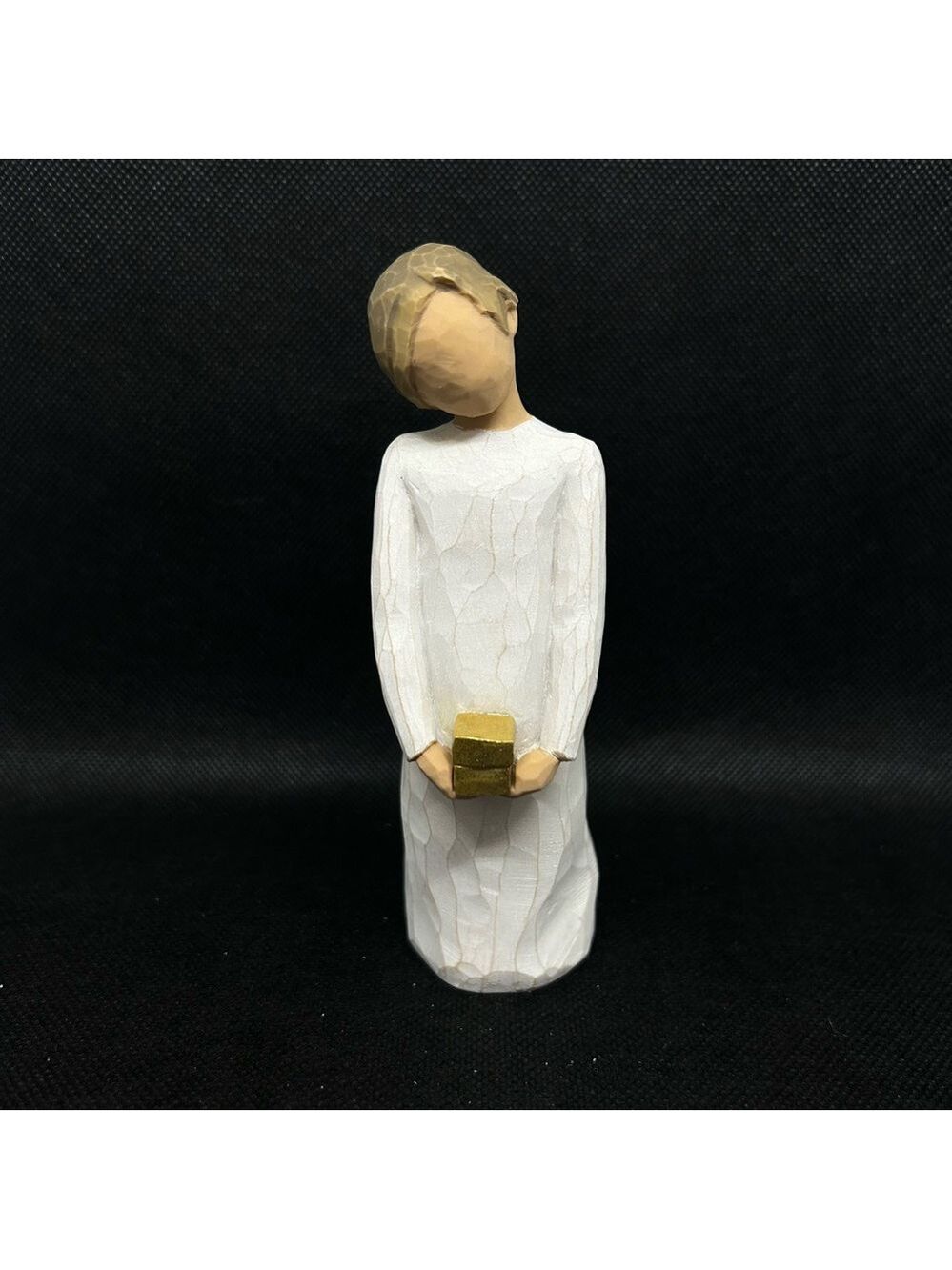 New in box Retired Willow Tree Spirit of Giving figurine